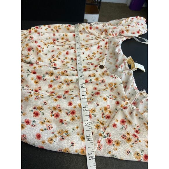 Monteau Floral Crop Top Women Size M Smock Waist Short Flutter Sleeves Scoop - Picture 6 of 10
